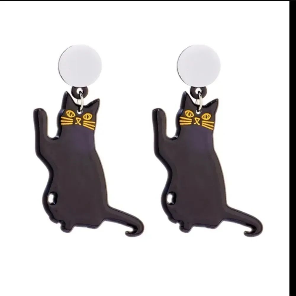 NWOT Waving Black Cat Earrings
